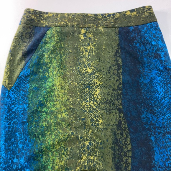 Premise skirt snake print blue / green gradient Size 4 skirt - Picture 8 of 9